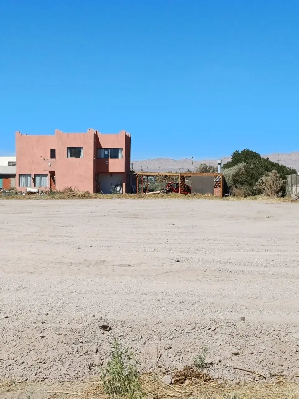 Área del terreno con espacio disponible para expansión